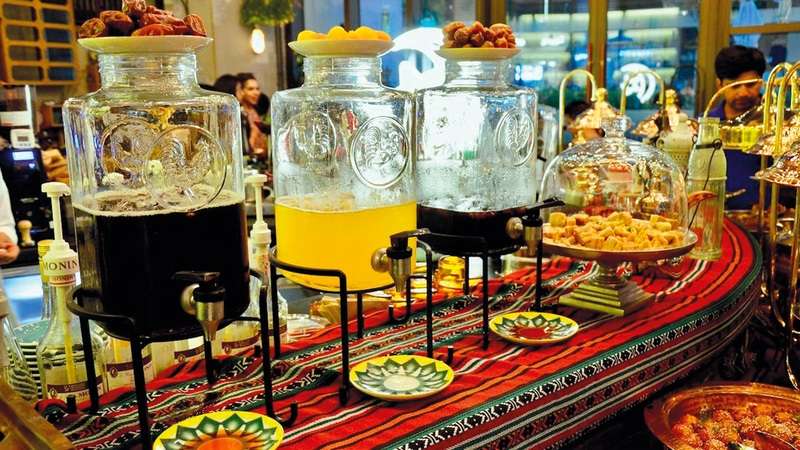 فرص استثمارية ذهبية في رمضان بالإمارات