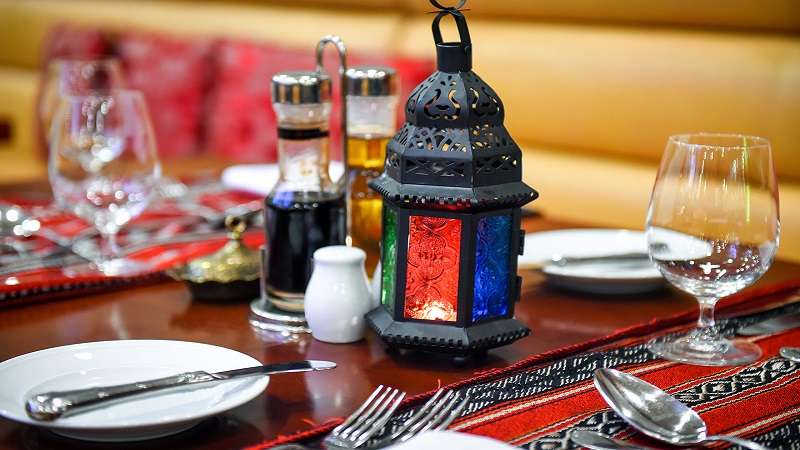 فرص استثمارية ذهبية في رمضان بالإمارات